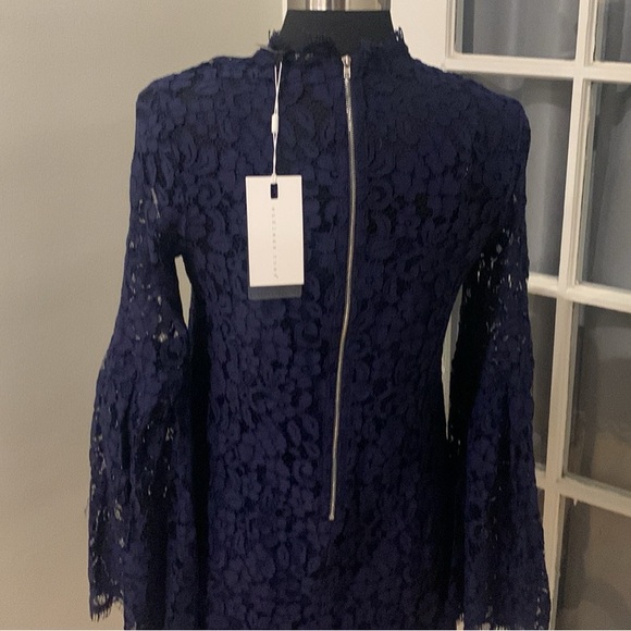 ENDLESS ROSE dress lace - Picture 4 of 7